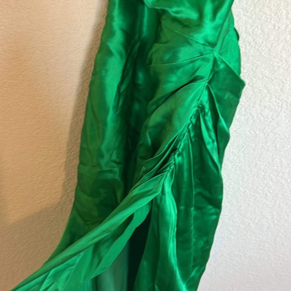 Amanda Uprichard Jasalina 100% silk midi Dress in Jungle green - Picture 7 of 12